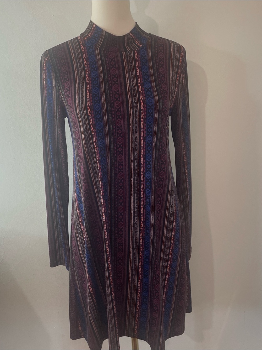 BCBGeneration Long-Sleeve Aztec stretch with Mock Neck